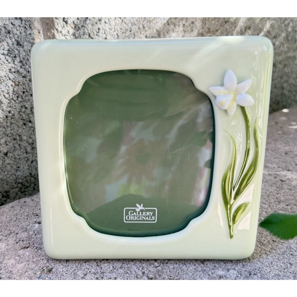 Vintage Gallery Originals Soft Green Floral Ceramic Picture Frame Made Japan